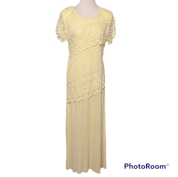 Vintage Magnet Art by Lynn Yang Yellow Embroidered Lace Maxi Dress Size Small - Picture 2 of 15